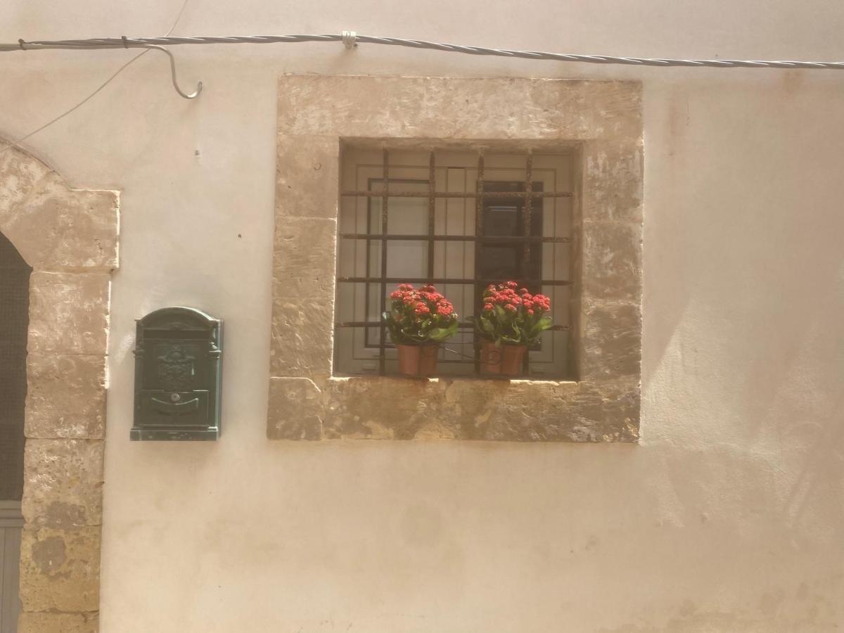 La Naca Piede A Terra Apartamento Noto Exterior foto
